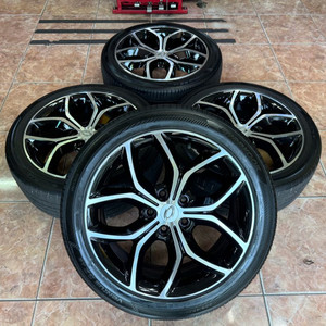 SM5 플라워 18인치 순정휠타이어 팝니다