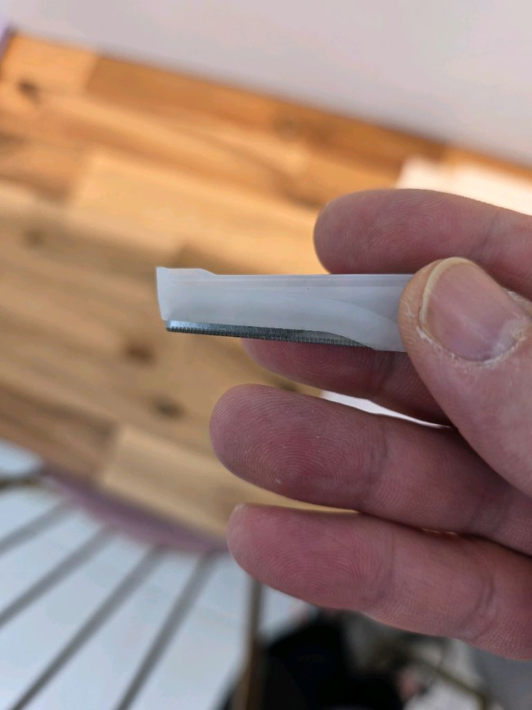 노러스 전동 눈썹정리기--3