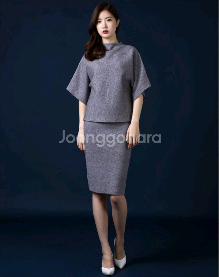 [새상품]가오리핏 니트 투피스--1