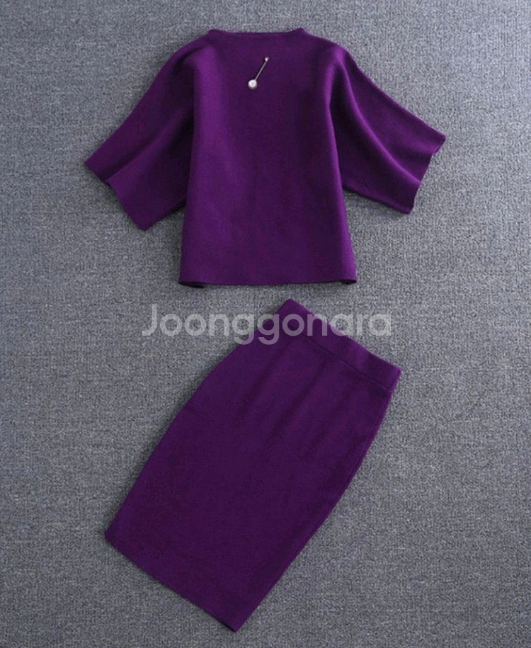 [새상품]가오리핏 니트 투피스 퍼플--5