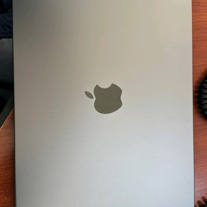 맥북 프로 m2 14인치 이미지