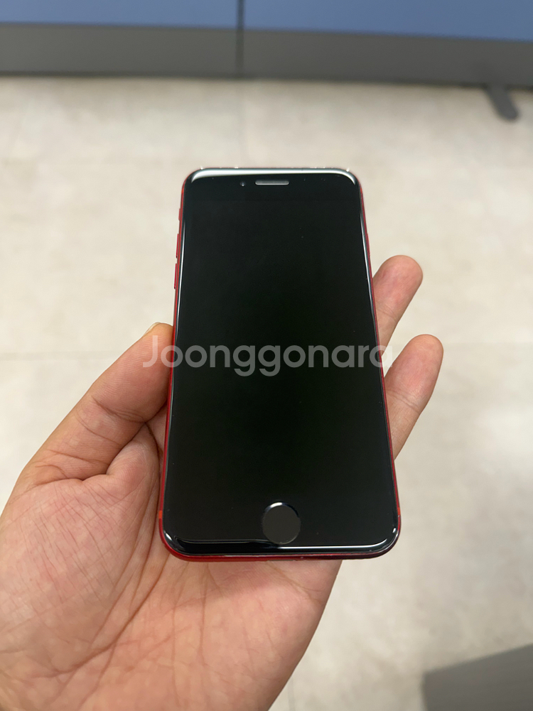 새제품같은 아이폰SE2 256G 레드 배터리 100%--10