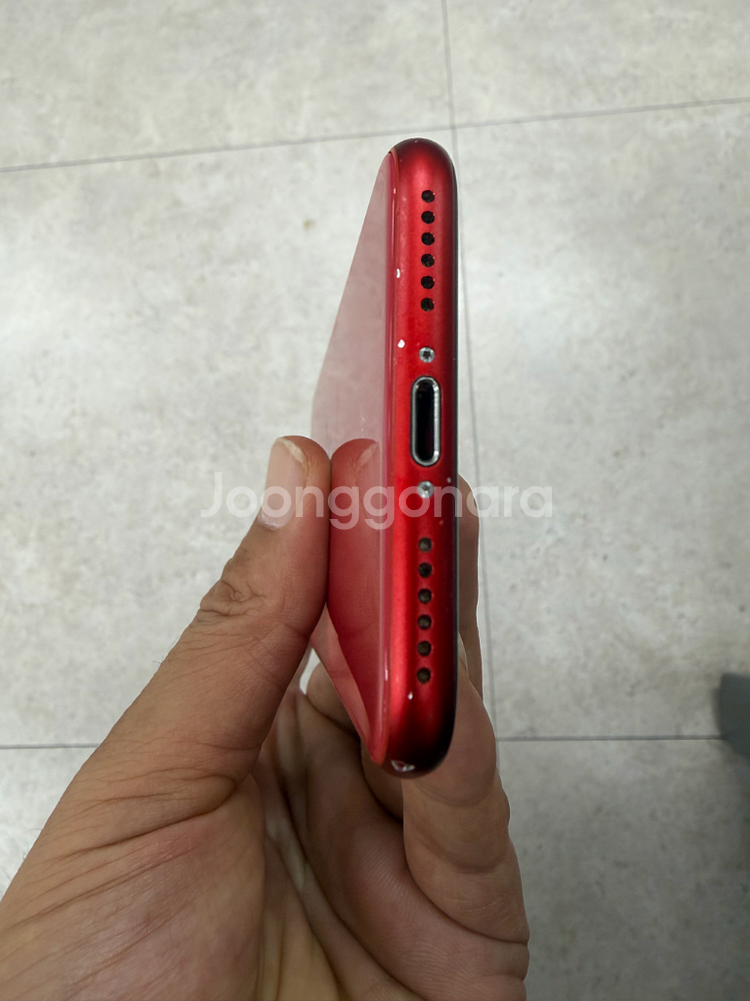 새제품같은 아이폰SE2 256G 레드 배터리 100%--14