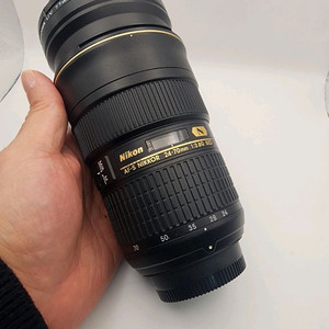 니콘 AF-S 24-70mm F2.8 ED 렌즈
