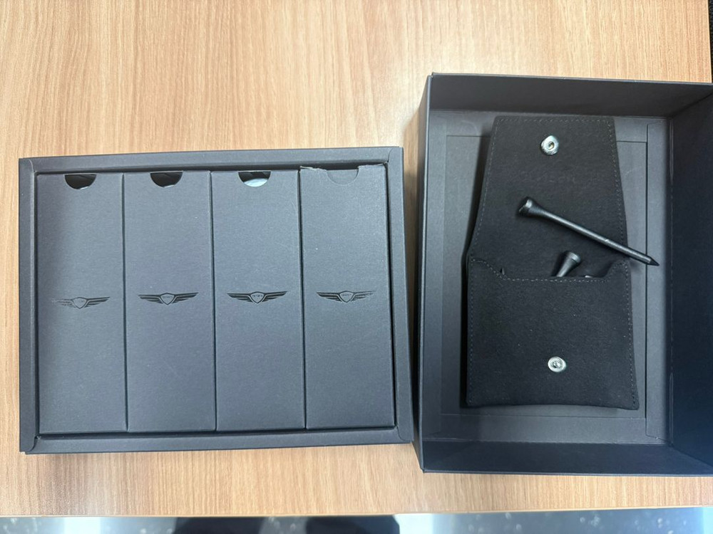 제네시스 골프백 g90 골프휠백 골프공 채커버 풀세트 판매합니다 이미지