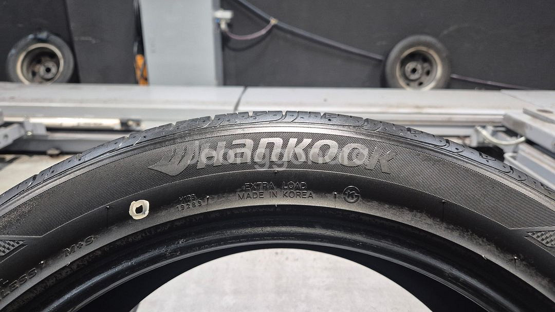 중고 타이어 245 45 19 한국 타이어 벤투스 V2AS 2454519--3