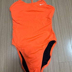 나이키 토탈오렌지 컷아웃 28사이즈