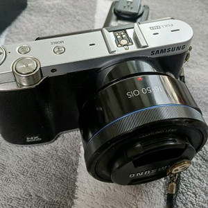 삼성 NX3000 미러리스 카메라
