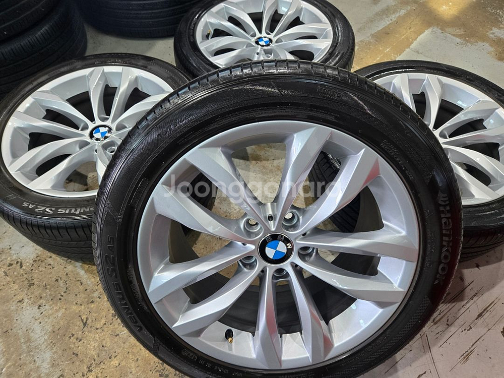 bmw f10 5시리즈 에어로다이나믹 18인치 순정 휠타이어 판매합니다--7