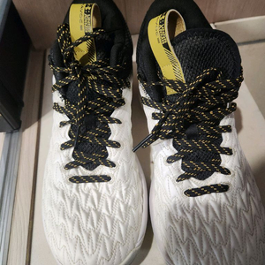 언더아머 해벅5 농구화(270)