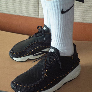 [265] 나이키 에어 풋스케이프 우븐 PRM 블랙 페일 새상품