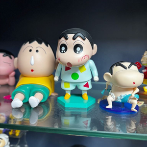 짱구 피규어 및 굿즈