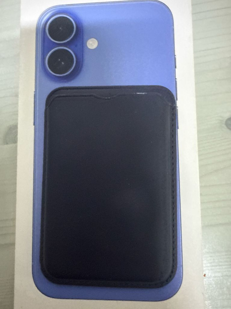 아이폰 16 블루 판매합니다 ! ( 급처 ) ( 교신 가능 )--8