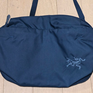 아크테릭스 헬리아드 크로스바디 6