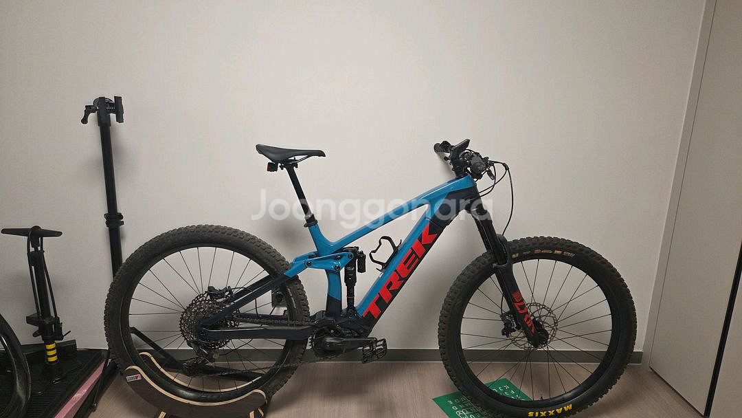 [창원]트렉 레일 9.8 L 사이즈 전기 엠티비 trek rail emtb 자전거--0