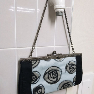 퀼트 패턴 체인 클러치/숄더백 판매합니다