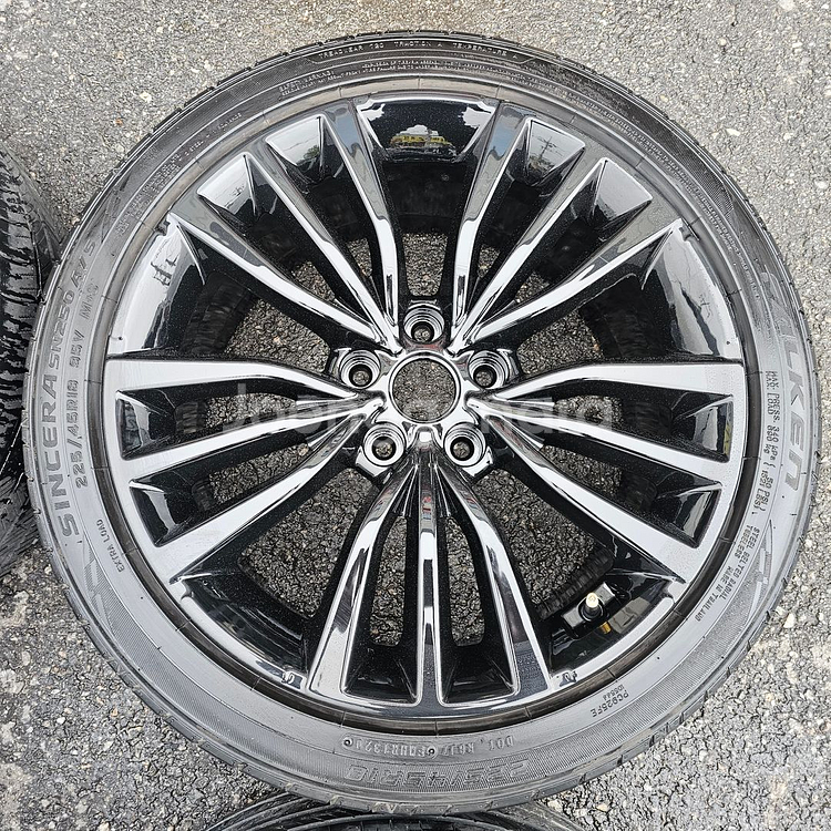 #기아 스팅어 18인치 순정 블랙유광 휠타이어 팝니다.225 45 18--2