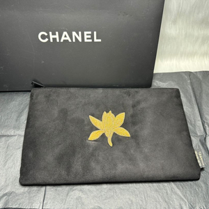 샤넬 한정 희귀템 빅사이즈 파우치 클러치
