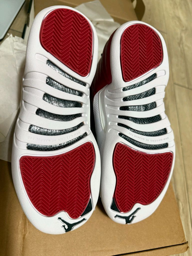 나이키 에어 조던 12 GS 245 이미지