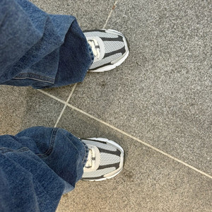 [260]S급 나이키 줌 보메로 5 PRM 라이트아이언오어