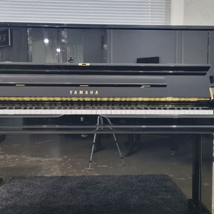 야마하 업라이트 U1 이미지