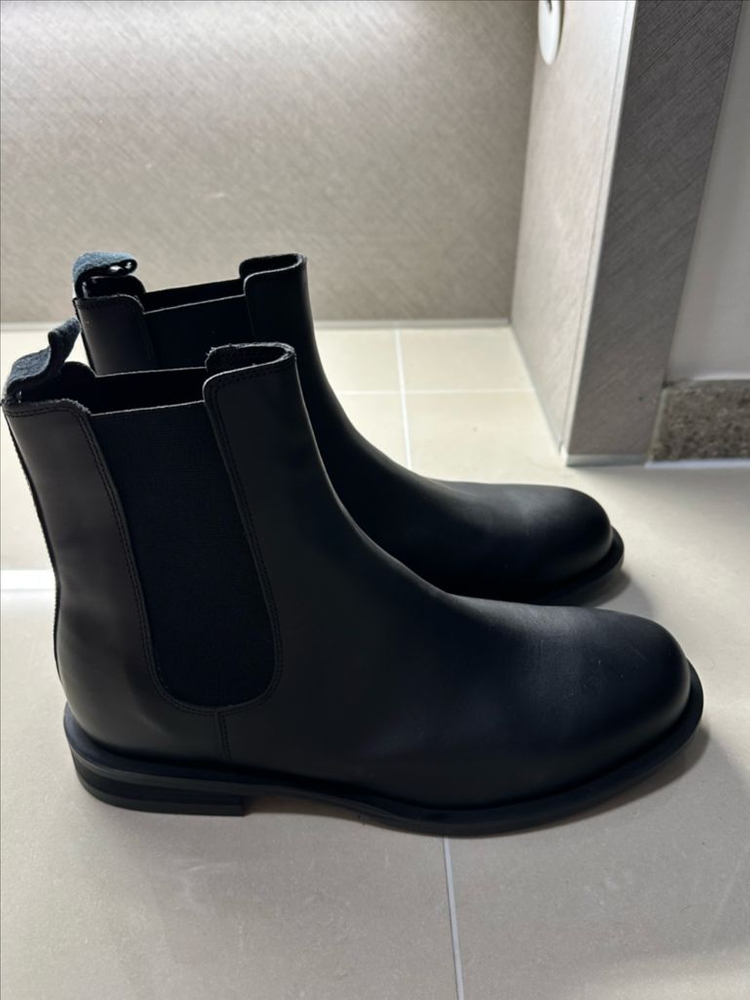 슈펜 세쿠시 첼시부츠 블랙 280 사이즈 팝니다.--1