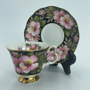 75년 영국 로얄 알버트 알버타 로즈 패턴 듀오.35 이미지