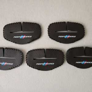 bmw 벨트클립커버, 에어컨커버, 도어핀, 트렁크 파티션, 틈새쿠션 팝니다.