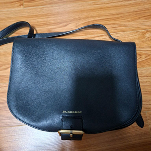 버버리 크로스백 지갑 (정품)