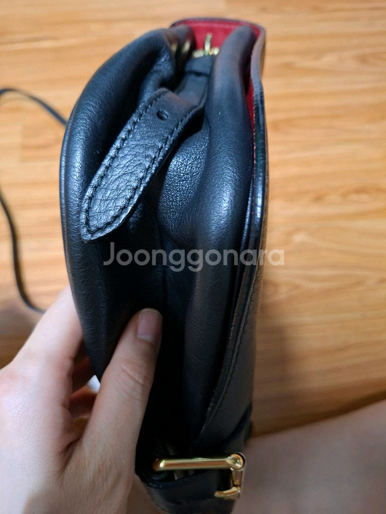 버버리 크로스백 지갑 (정품)--4