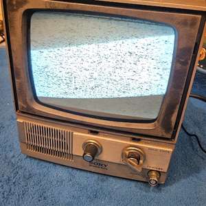 소니 티비 70년대초 흑백티비 휴대용 SONY TV-970WK 이미지