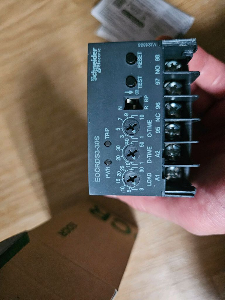 [미사용] 슈나이더 EOCR (모터보호계전기) 2종 판매합니다 (SE2-30RS / DS3-30S)--1