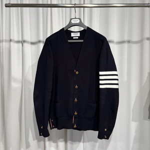 (5)톰브라운 밀라노스티치 금장 가디건