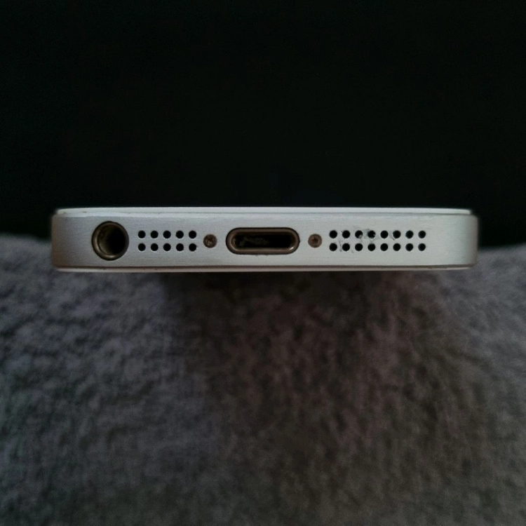 [무음] 아이폰 5S 실버 16GB (F2LNW) 이미지