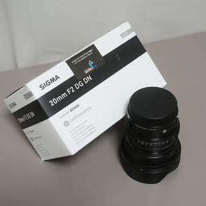 시그마 20mm f2 DG DN 소니E마운트 팝니다.