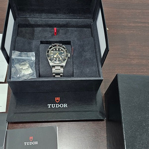 튜더 블랙베이 58 (39mm)