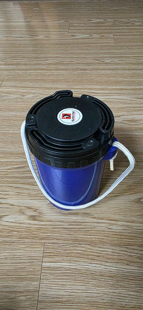 블랙야크 캠핑용 가스랜턴 이미지