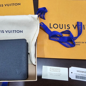 루이비통 타이가 반지갑