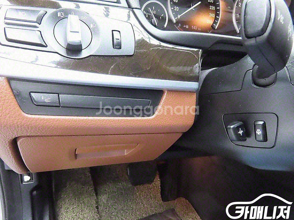 [BMW]5시리즈 (F10) 528i #가을특가--9