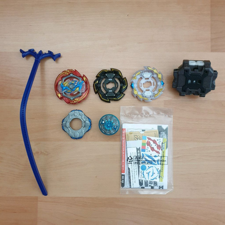 베이블레이드 8개 판매 이미지