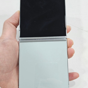 갤럭시Z플립5 (F731) 블랙 256GB 가성비폰