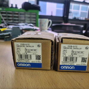 온도조절기 E5CB-Q1TC