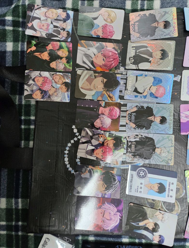 몌무 인형+플레이브 포카+잡지+캔뱃지+대쉬 예준 앨범+26 시그 분철 등 일괄 이미지