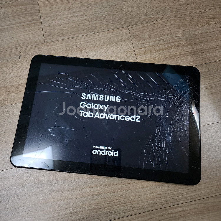 (택포)갤럭시탭 어드밴스드2 SM-T583 팝니다.--4