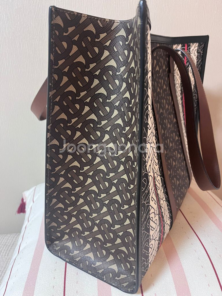 버버리 모노그램 토트백--2