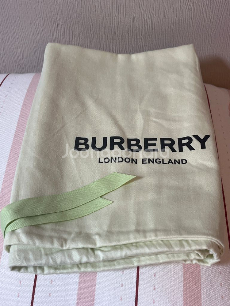 버버리 모노그램 토트백--6