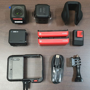 인스타360 ONE RS 트윈 크리에이터 키트 + 악세사리