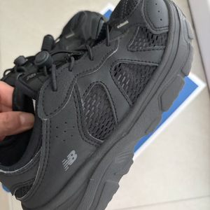 뉴발란스 키즈 케이브 200