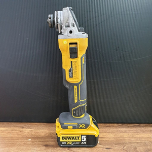 디월트 충전그라인더 DCG405 20V 5인치 배터리포함