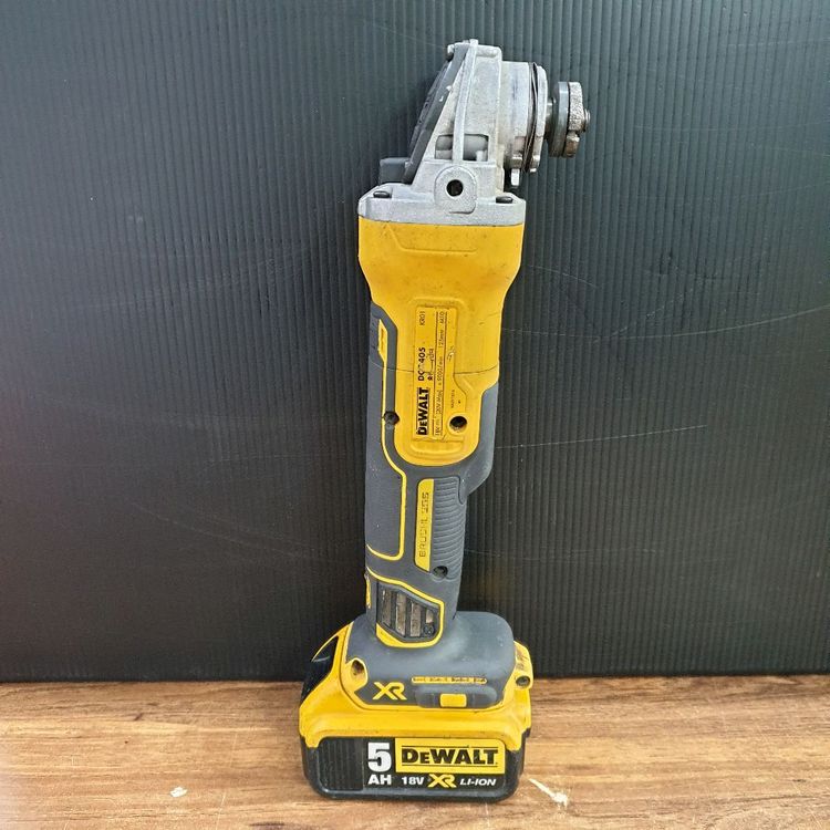 디월트 충전그라인더 DCG405 20V 5인치 배터리포함 이미지